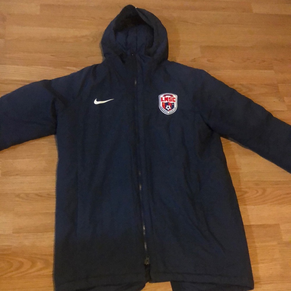 Nike Lower Merion Soccer Navy Jacket size L.